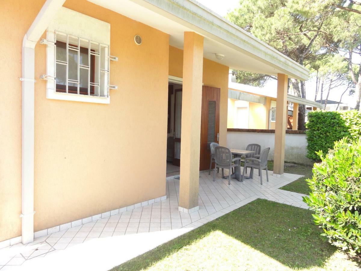 Villa Agavi 2 Bibione Buitenkant foto
